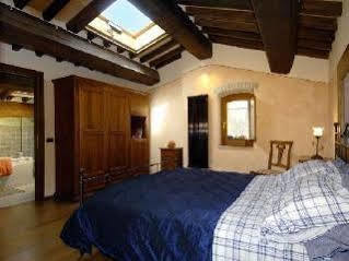 Osteria Del Borgo B&B Montepulciano Stazione Exterior foto